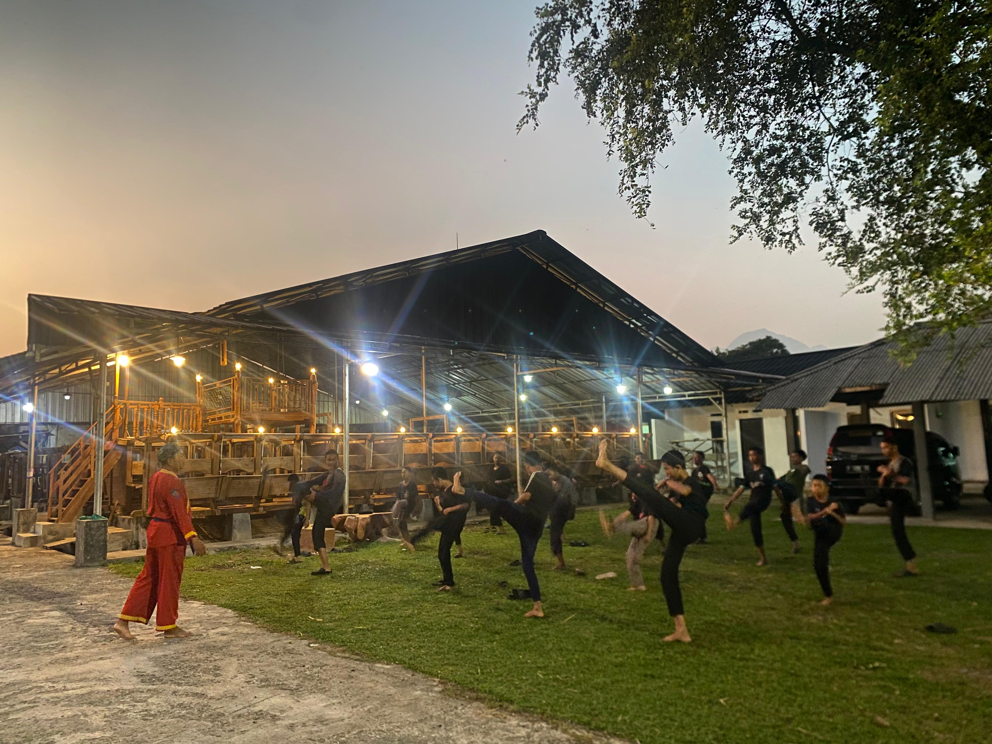 Program Kepemimpinan